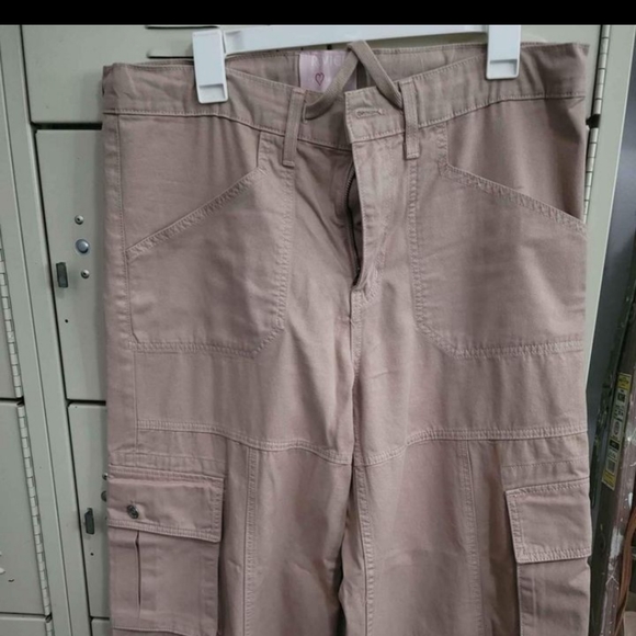 REVICE Parachute Pants - Picture 3 of 3